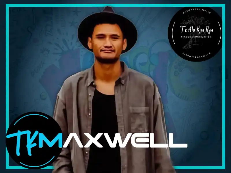 TL Maxwell plays his Music at the Boathouse Sports Bar & Grill in Mandurah WA